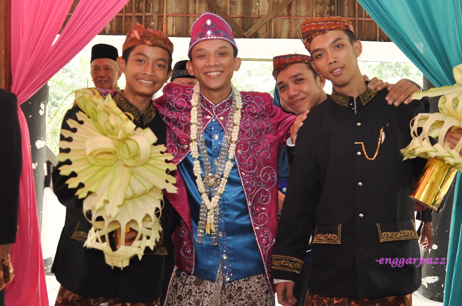 baju temu manten sarimbit