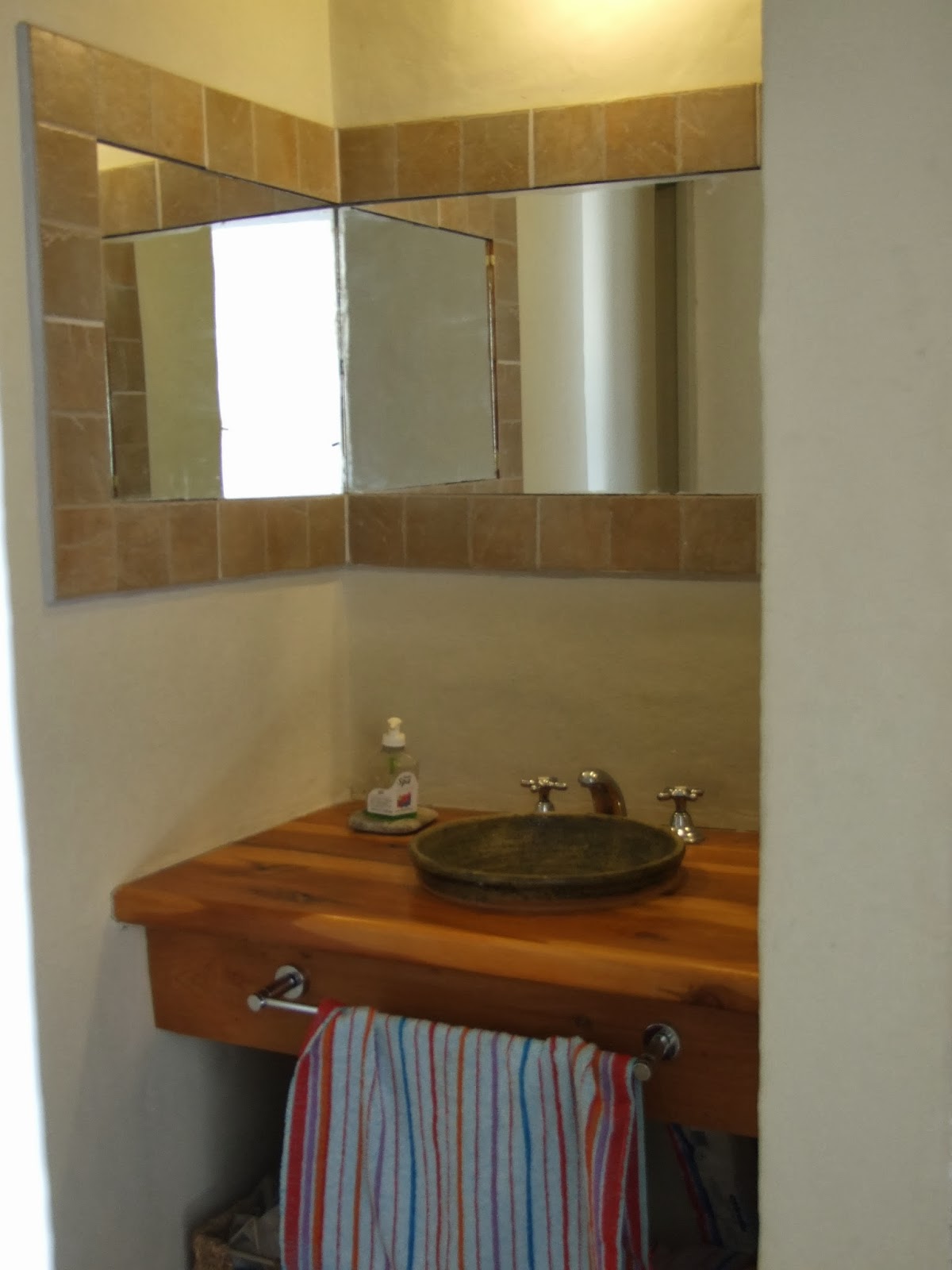 Casa en alquiler temporario de vacaciones -Las Grutas-: Baño y antebaño