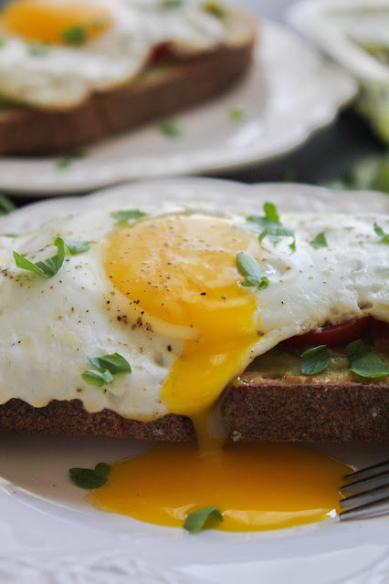 Simple Egg and Guacamole Toast | The Chef Next Door