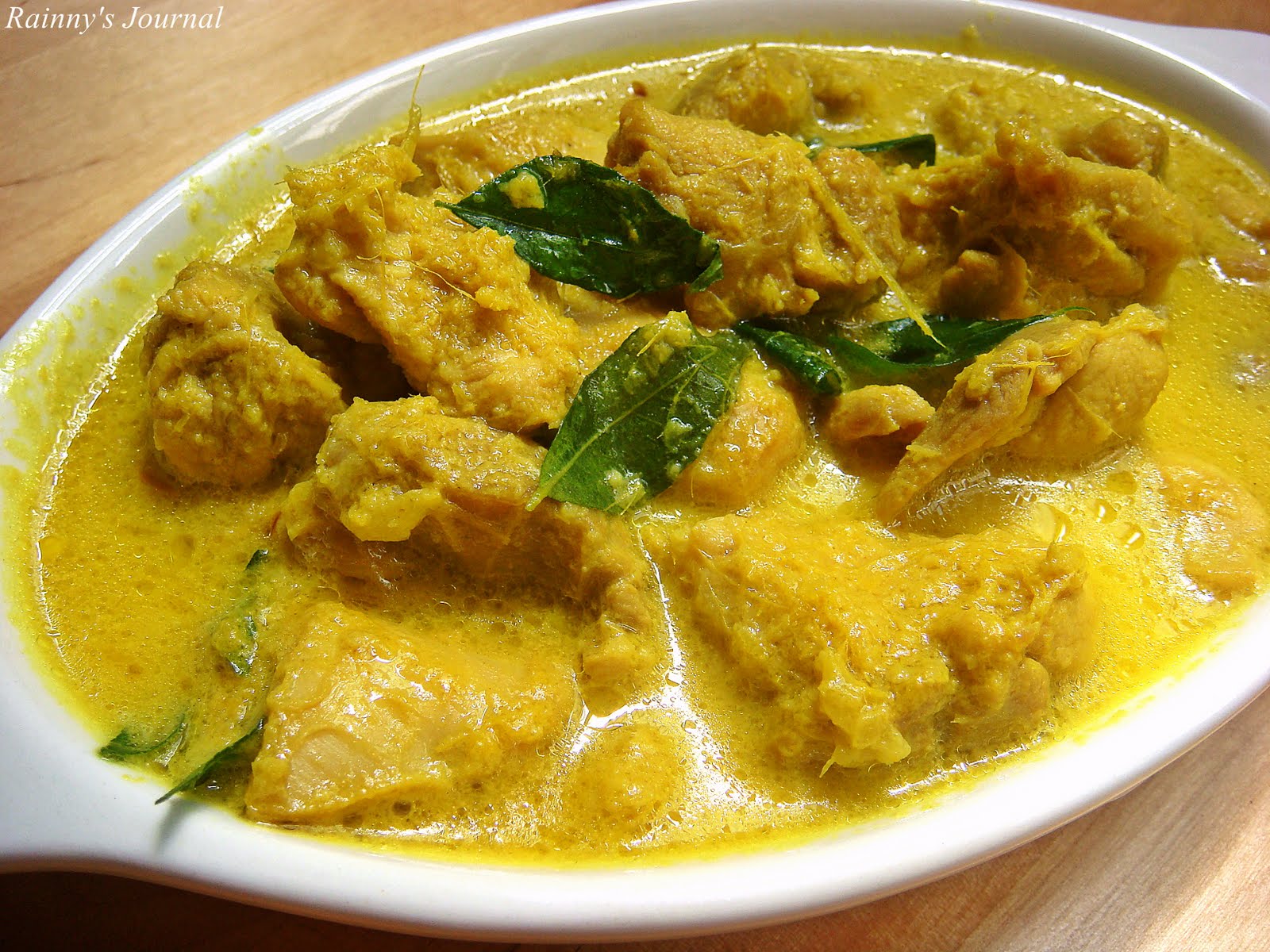 Rainny's Journal Ayam Kunyit (Chicken in Tumeric Sauce)
