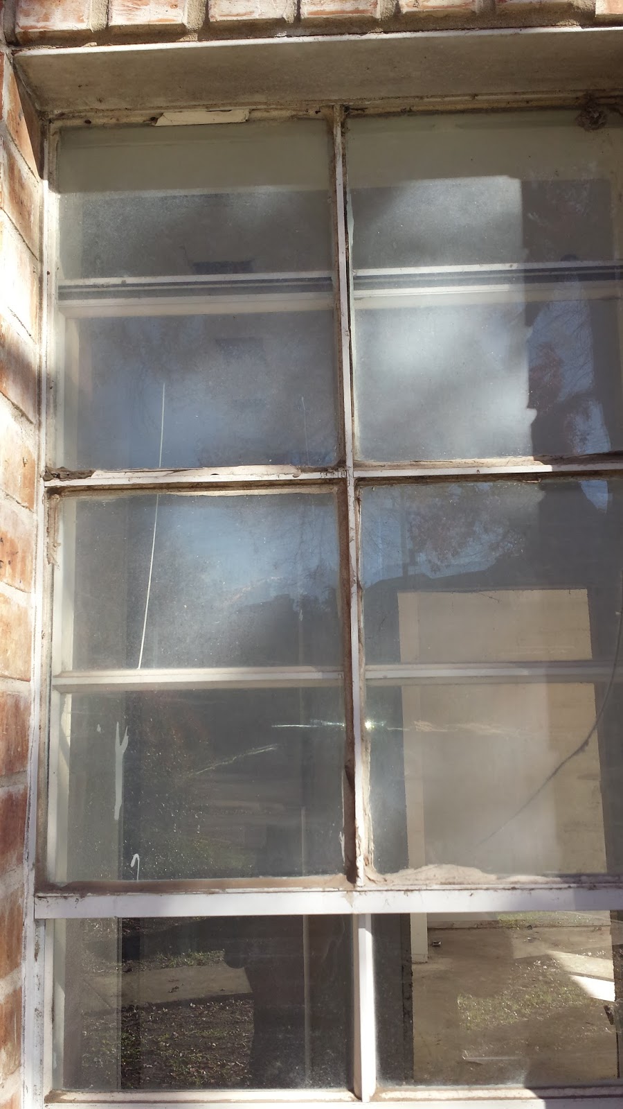 Silva's Carpentry of San Antonio Glazing Bead Replacement