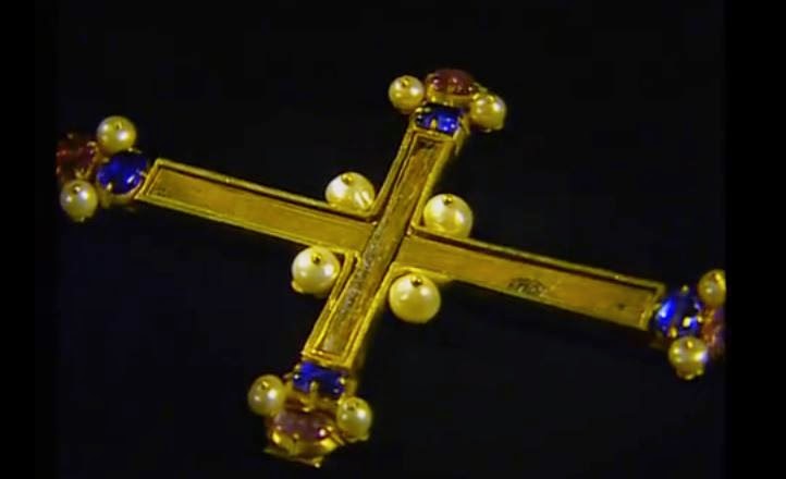 Το πολυτιμότερο αντικείμενο του Βασιλείου της Βοημίας http://leipsanothiki.blogspot.be/