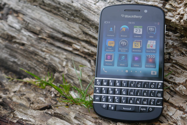 Ternyata Ini 4 Daya Tarik Handphone Blackberry Q10! 