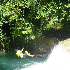 terjun bebas ke dalam air terjun citumang