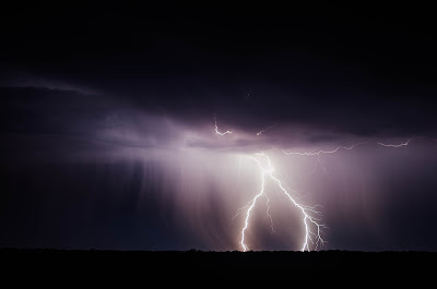 lightning bolt in a darkened sky