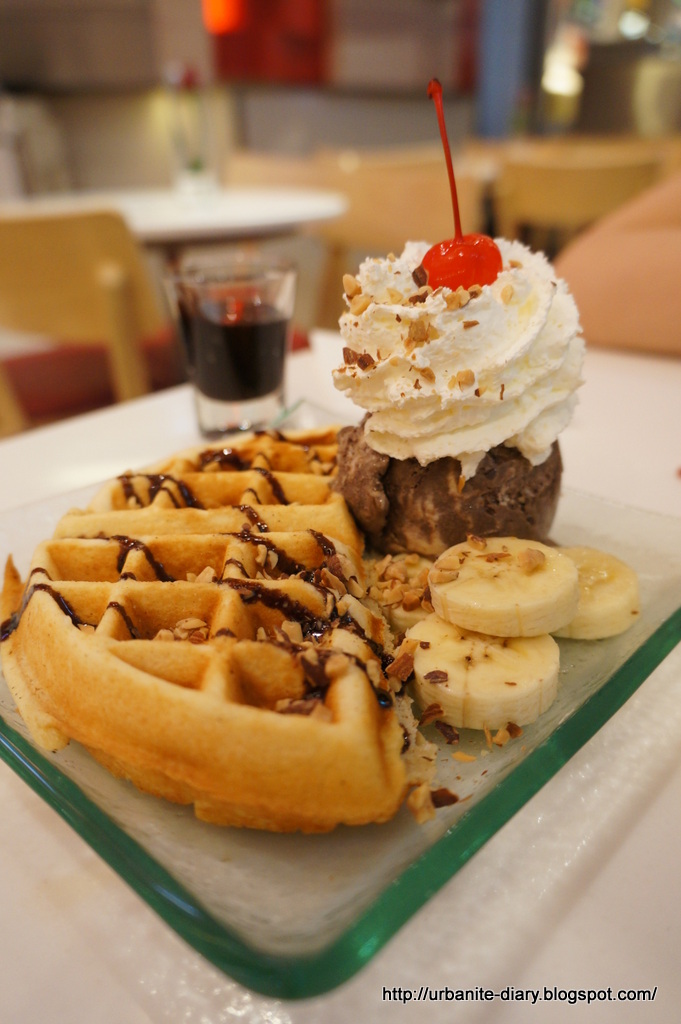 Bangkok 125 Swensen's Ice Cream • Sassy Urbanite's Diary