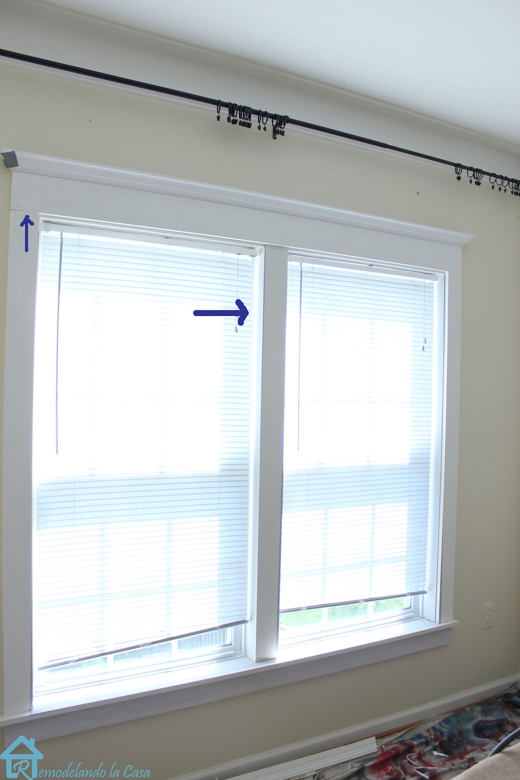 How to Install Trim on a Double Window Remodelando la Casa