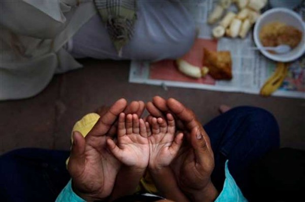 Doa Buka Puasa Senin Kamis Shahih Terlengkap dalam Bahasa Indonesia dan Arab 