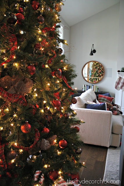 Easy decorating tips for the tree