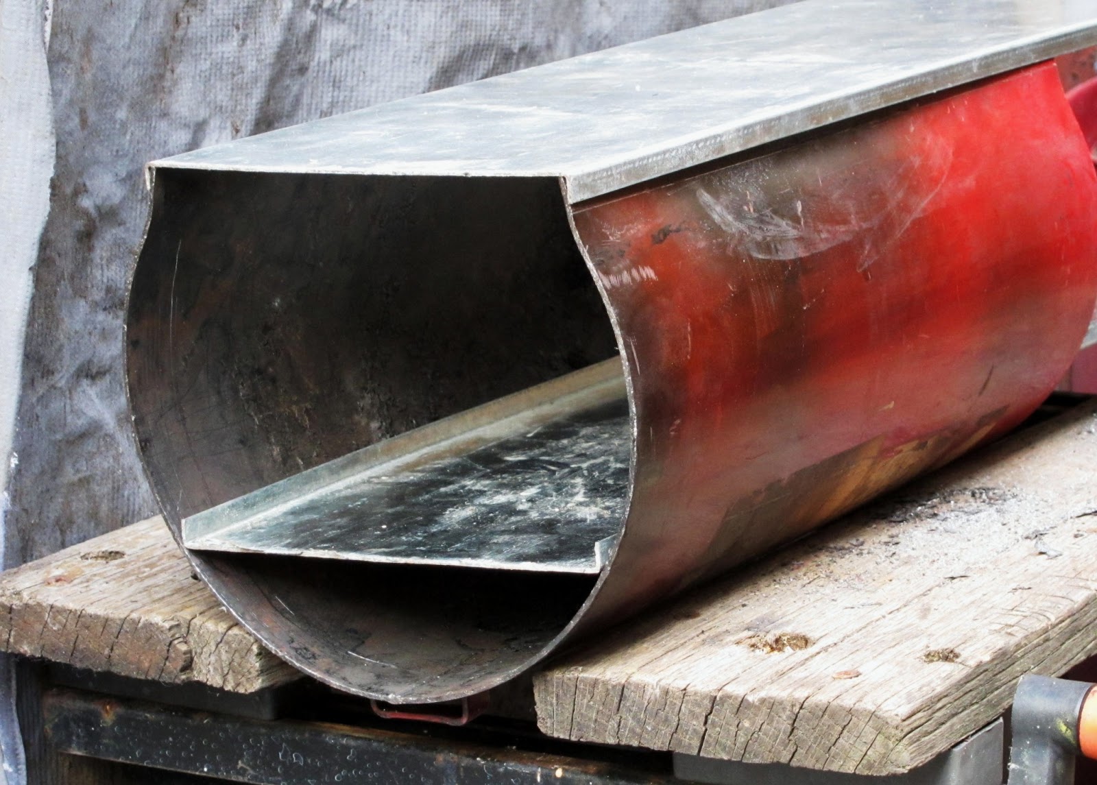 Fire extinguisher wood stove