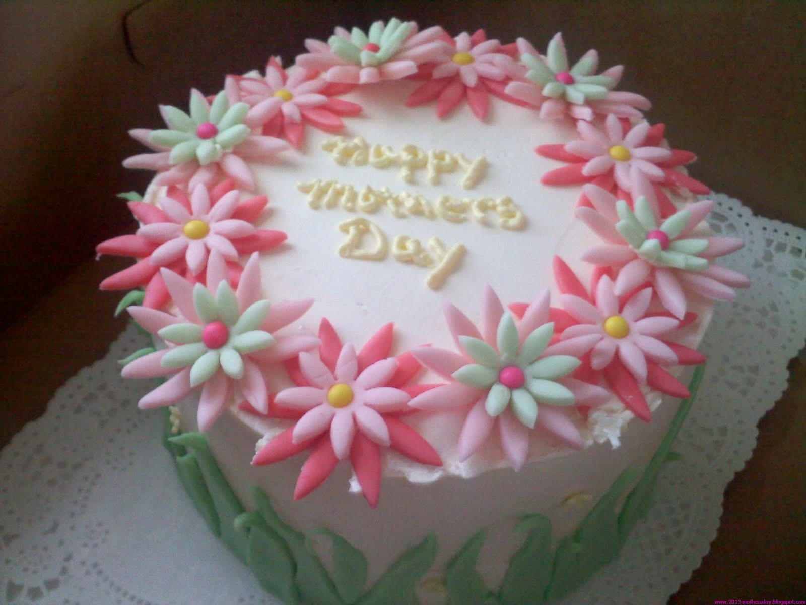 Wallpaper Free Download Mothers day cake Decoration And Gift Ideas 2013