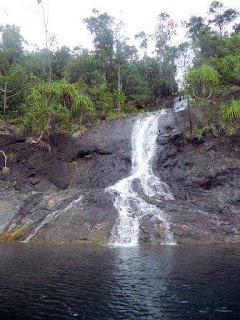  inward the cluster of the Raja Ampat Islands BaliTourismMap: Beautiful curves Raja Ampat inward the Gulf of Palo