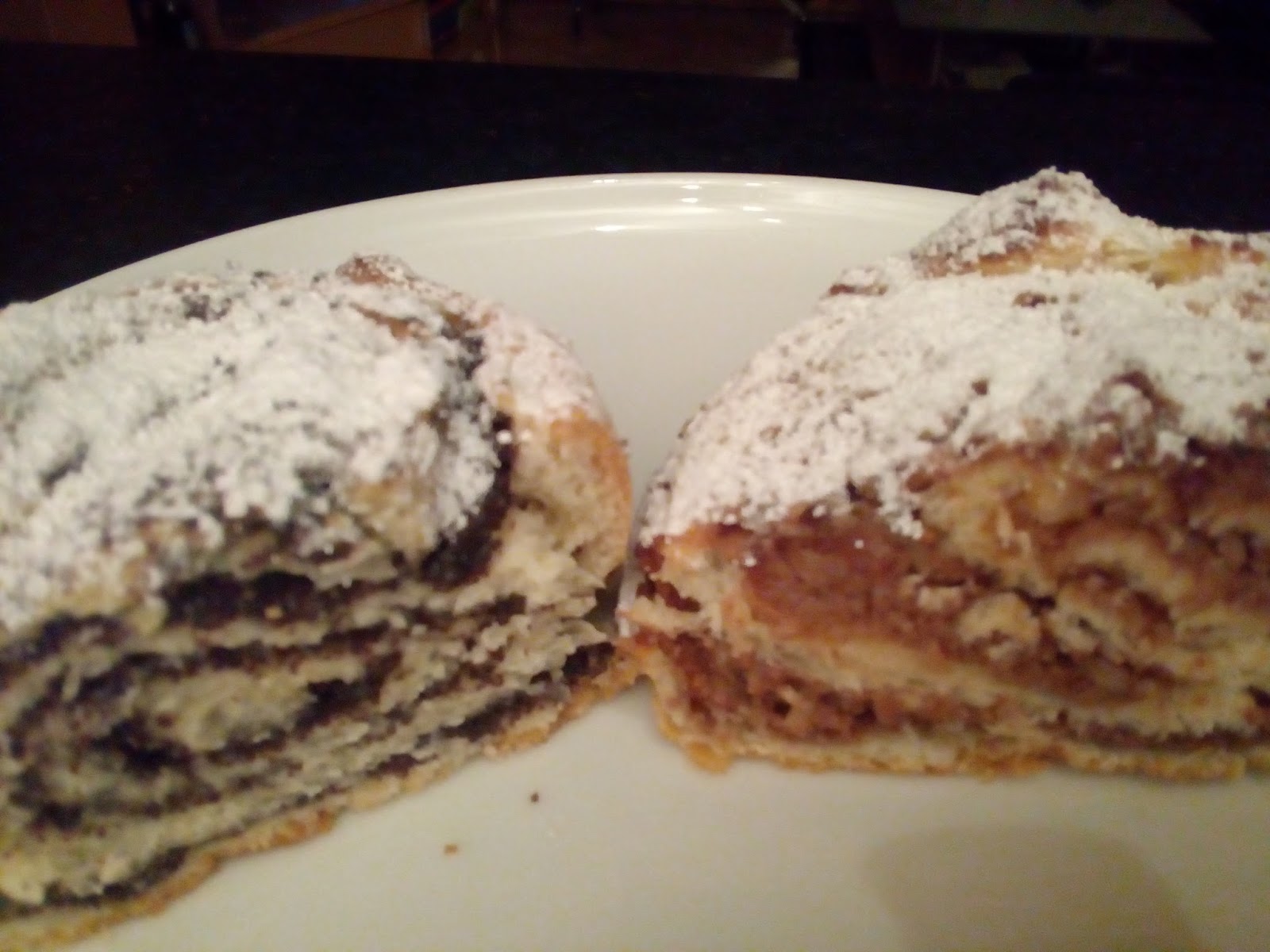 Gefüllter Mohnzopf &amp; Nuss ~ Schokoladenzopf — Verboten Gut