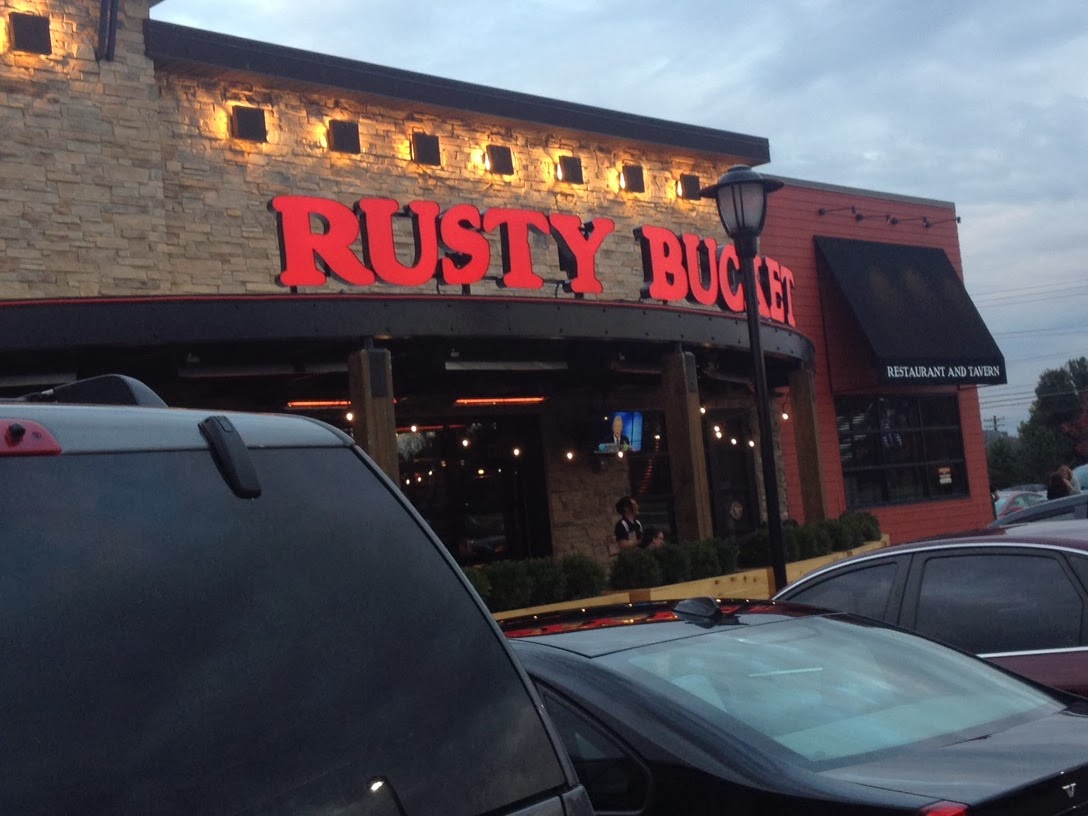 Restaurant Review Rusty Bucket & Giveaway! The Food Hussy!