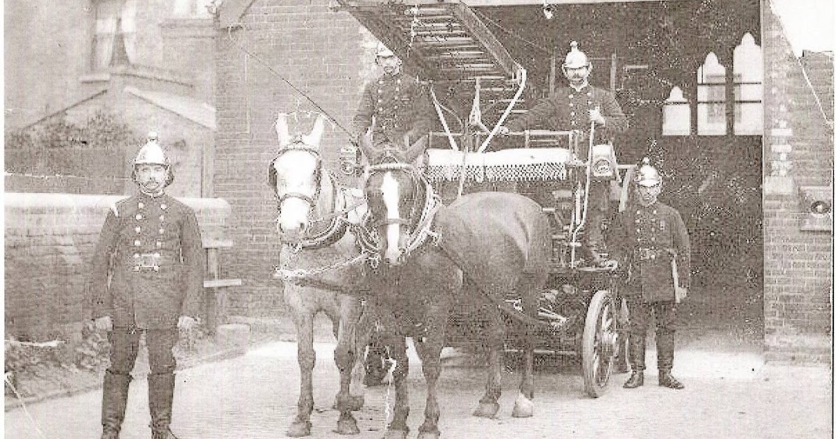E7 Now & Then First motor fire engine tested on Wanstead Flats