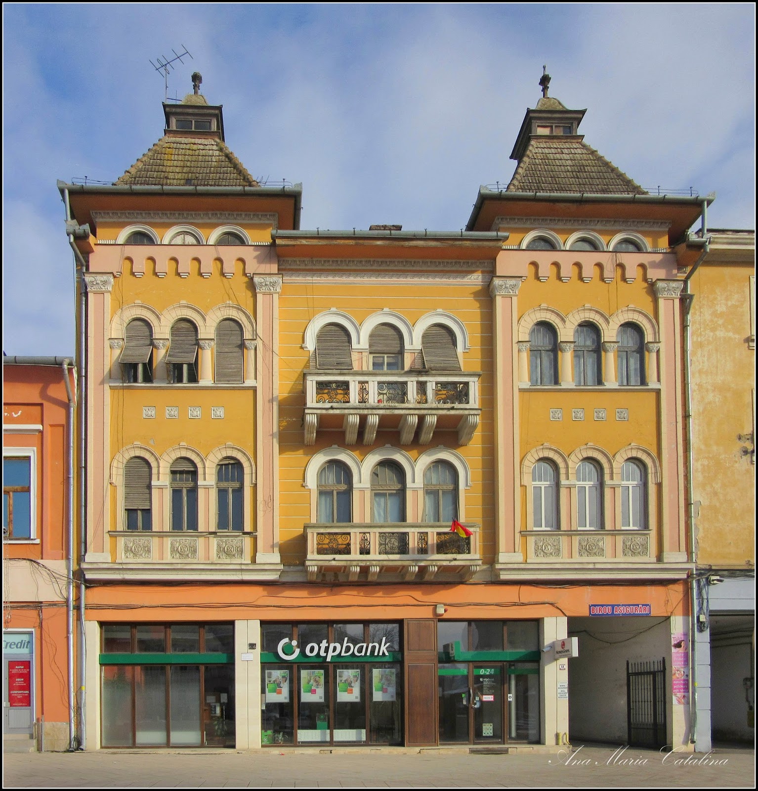 Lumea văzută din Turda Turda Piata Republicii, Nr.44