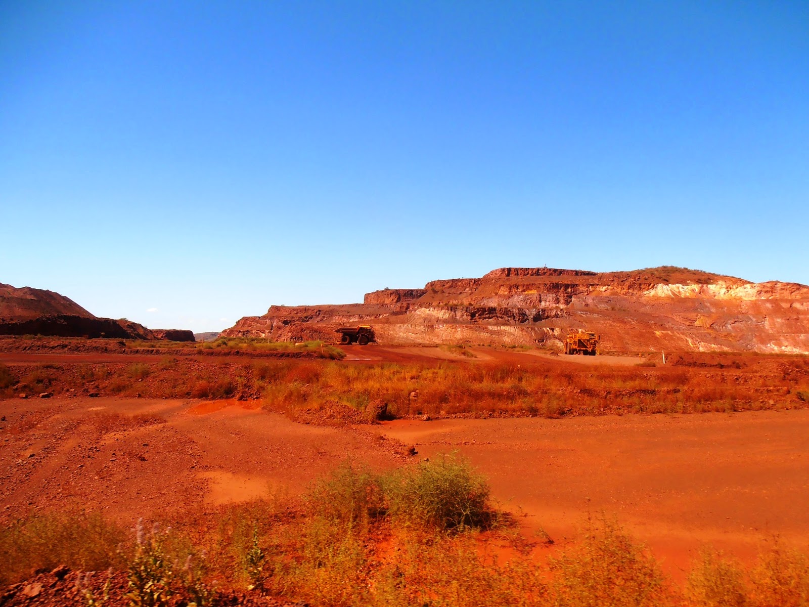 The Clarke's Aussie Adventure 29 April 2013 Tom Price Tourist Park