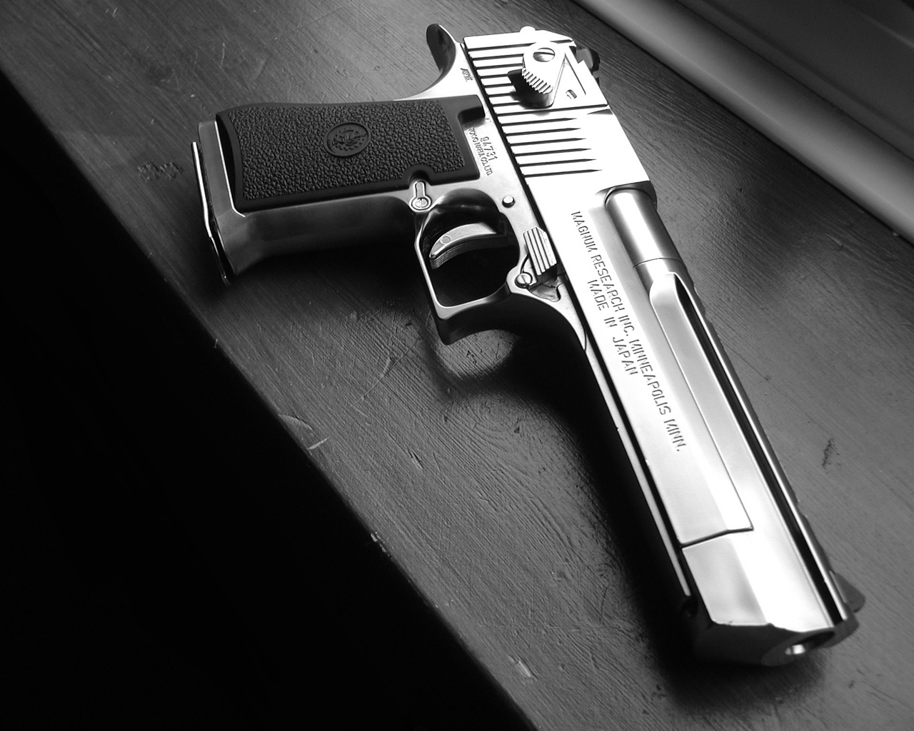 Task Force 141 GUNZ AND GEAR Desert Eagle 50 Caliber AE task-force-141-gunz-and-gear-desert-eagle-50-caliber-ae