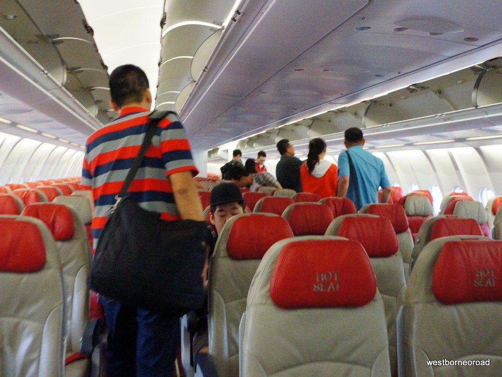 West Borneo Road Pengalaman Terbang Dengan Air Asia X