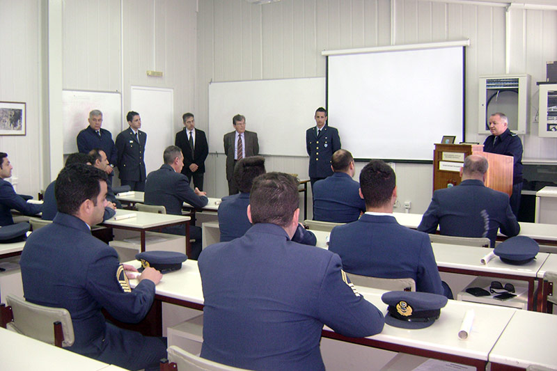 ΚΛΙΚ ΓΙΑ ΜΕΓΕΝΘΥΣΗ