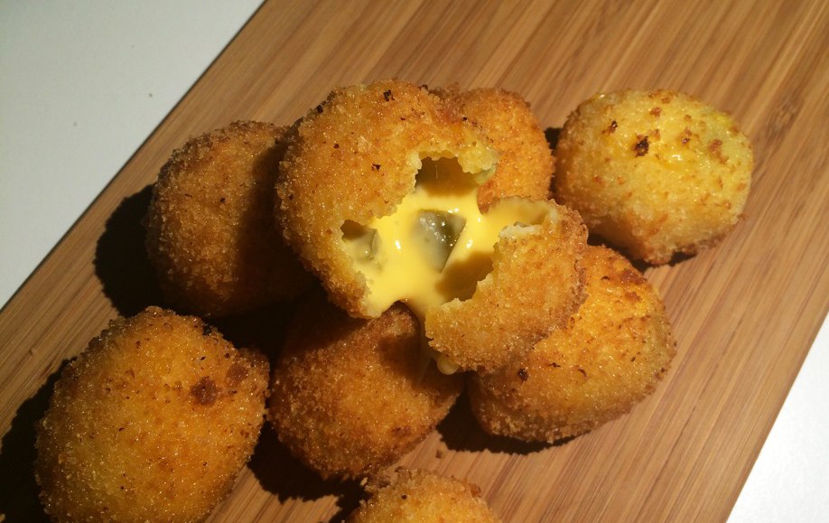 La Mezcla Letal Chili Cheese Bites estilo Burger King