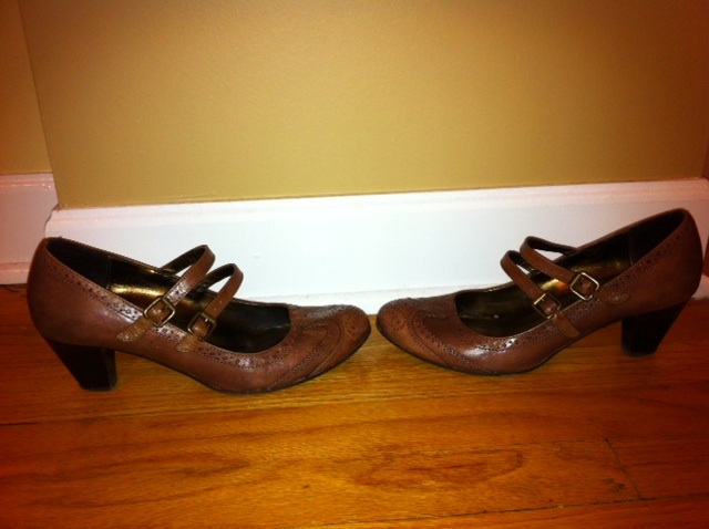 laws of general economy: {SOLD!} Lamica Wingtip Mary Janes