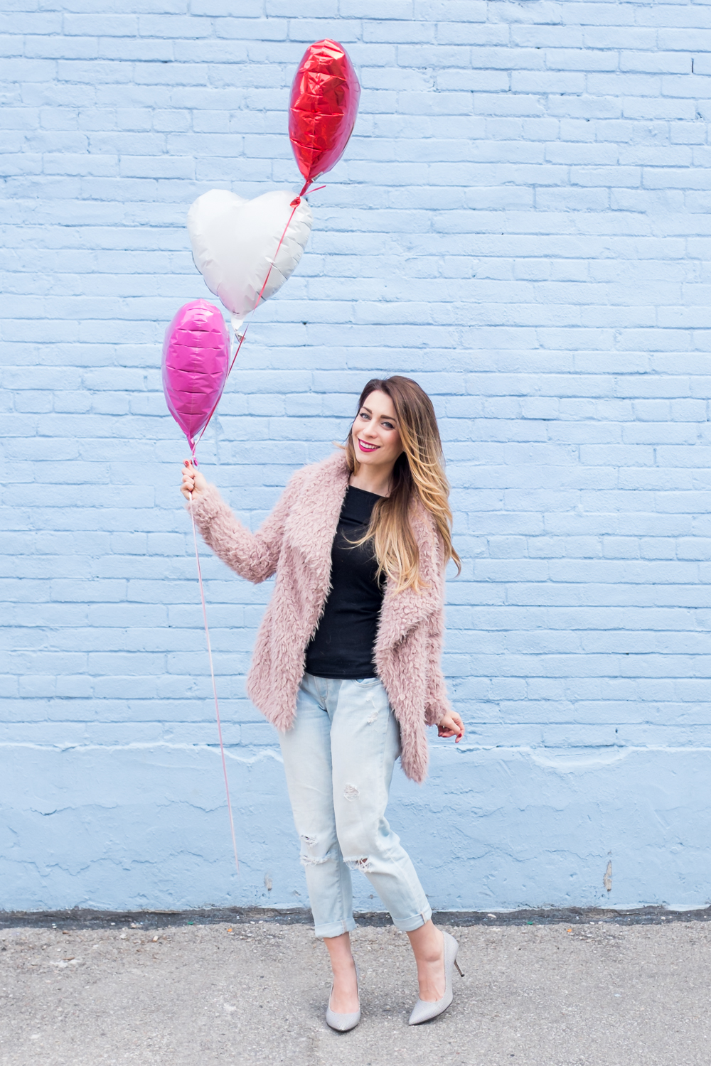 OOTD - Casual Valentine's Day Outfit | La Petite Noob | A Toronto-Based Fashion and Lifestyle Blog.