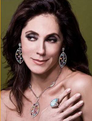 http://2.bp.blogspot.com/-Puo2KKQLezk/TvfoDGzPrNI/AAAAAAAAB5s/Piz3XOsDi5E/s1600/Christiane-Torloni-7.jpg