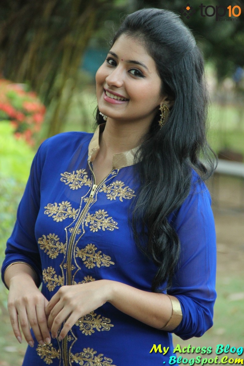 Reshmi Menon Sex Videos - Actress Reshmi Menon Latest Cute Hot Exclusive Beautiful Blue Dress -  Actress-Blog.Blogspot.Com
