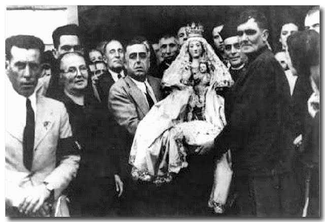 Publicación en el periódico abc de la Virgen de Valme, romería de los años 30.