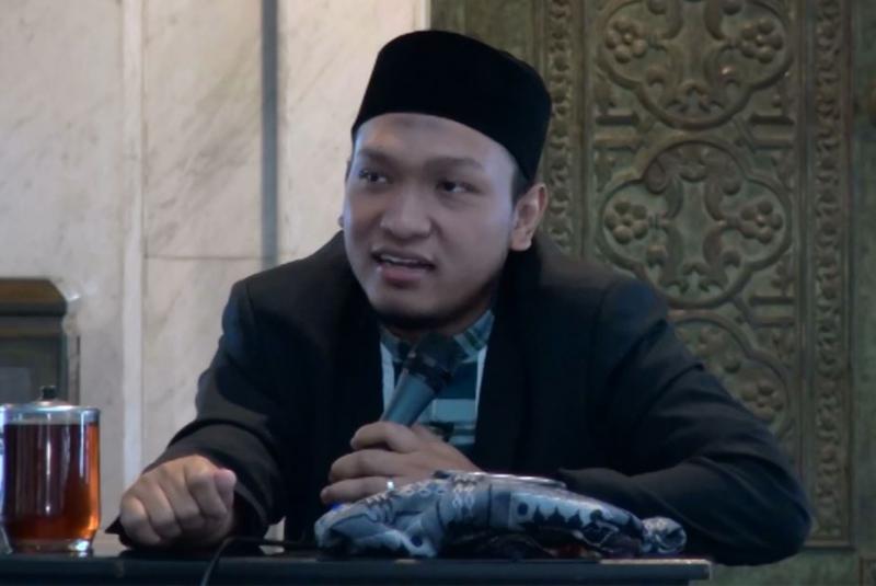 Ustadz Salim A. Fillah: Tiran lacut dan Penganiaya Ummat, Sekeras Kalian Mengayun, Sebegitupun ia akan Berbalik Tanpa Ampun Ustadz Salim A. Fillah: Tiran lacut dan Penganiaya Ummat, Sekeras Kalian Mengayun, Sebegitupun ia akan Berbalik Tanpa Ampun