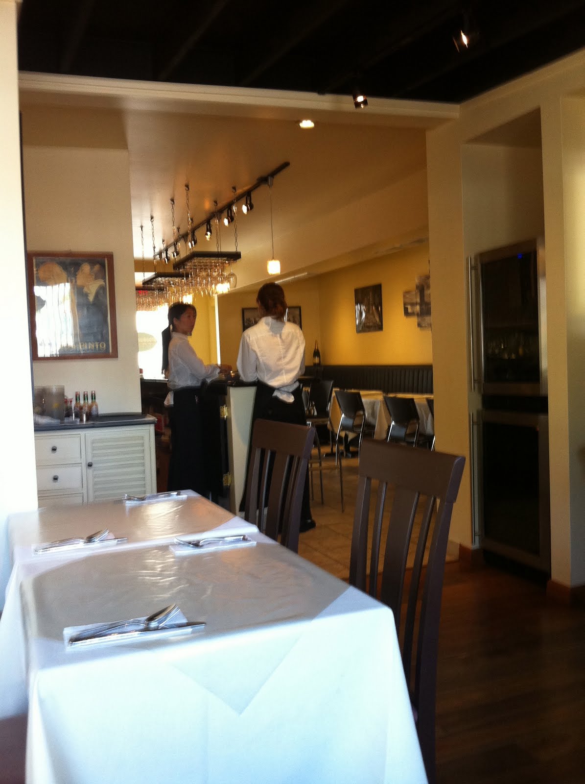 GREAT EATS HAWAII BROADWAY SEAFOOD AND OYSTER BAR