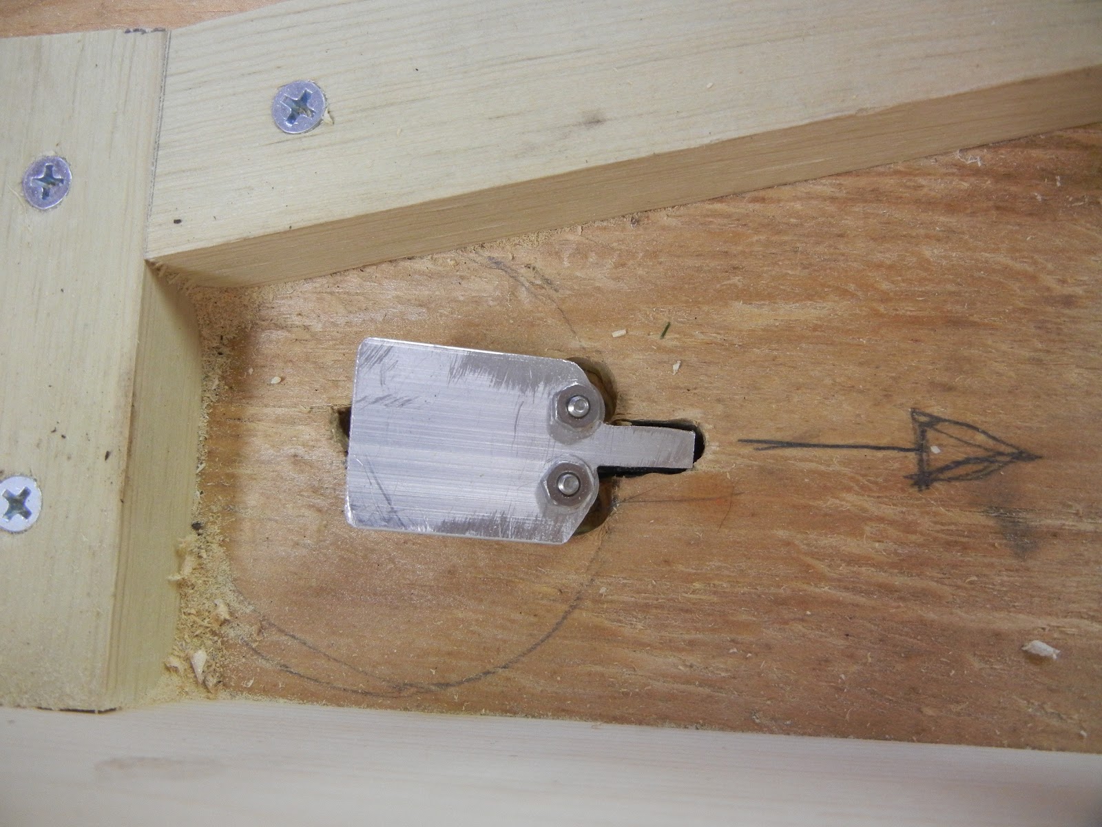 Buildin' Projects DIY Automatic Dog Ball Thrower