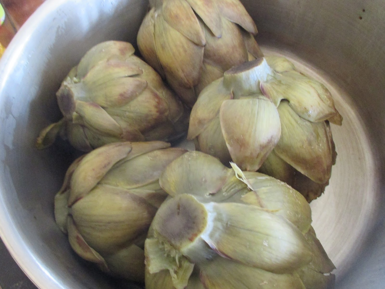 A Jewish Grandmother Do You Eat "Artichoke?" Here's a "How To" Guide