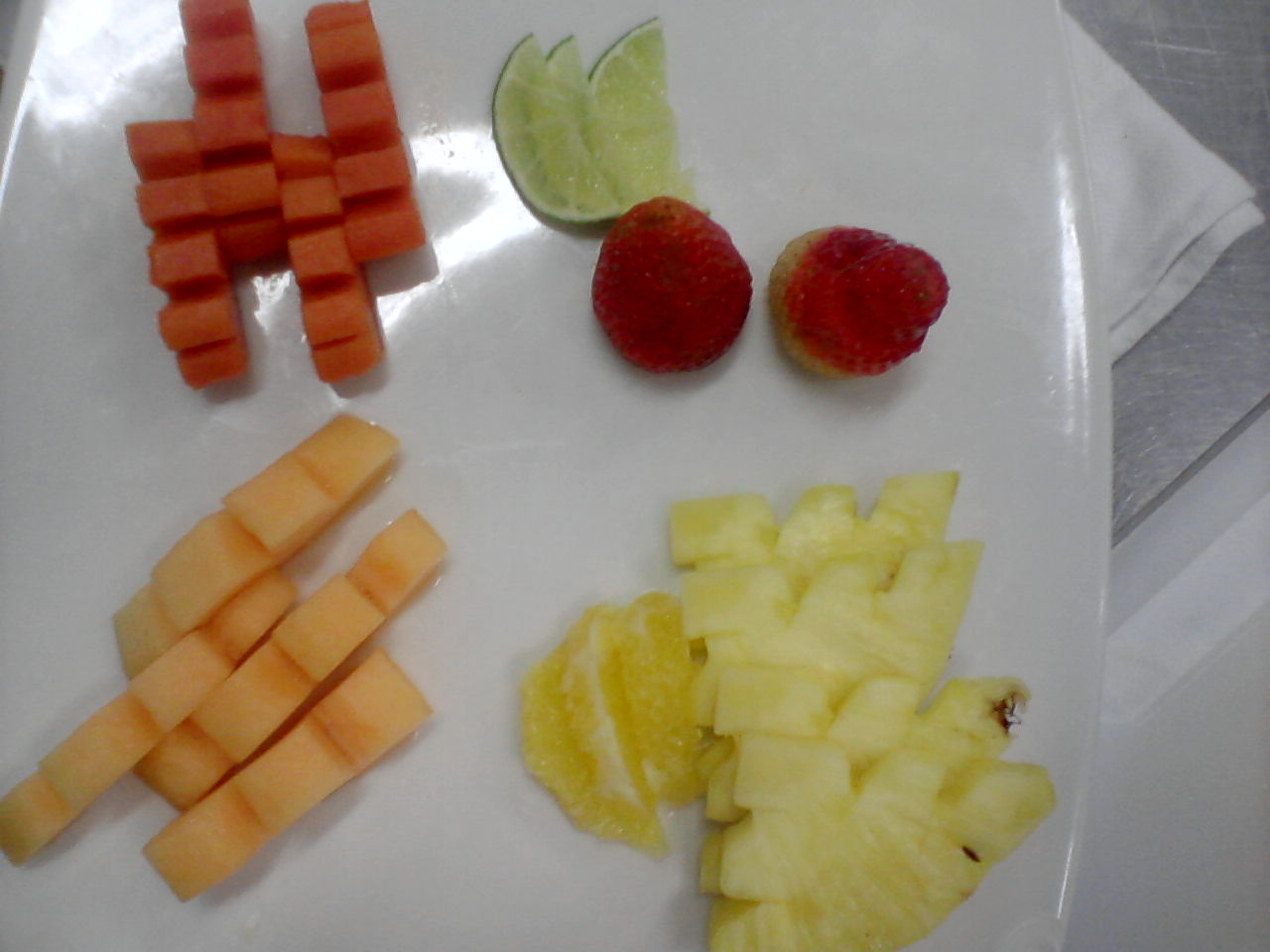 Oswaldo Andres Laverde Nobsa Cocinero Cortes de Frutas Oswaldo Andres Laverde Nobsa Cocinero Cortes de Frutas