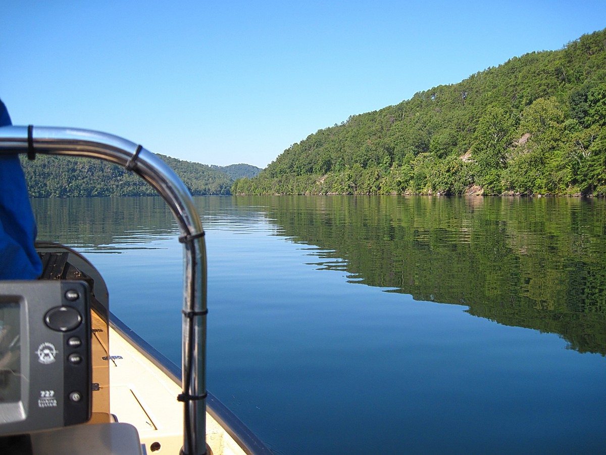 Gary's Outdoor Wanderings2 CHILHOWEE LAKE AND A HIKE AT SCONA LODGE