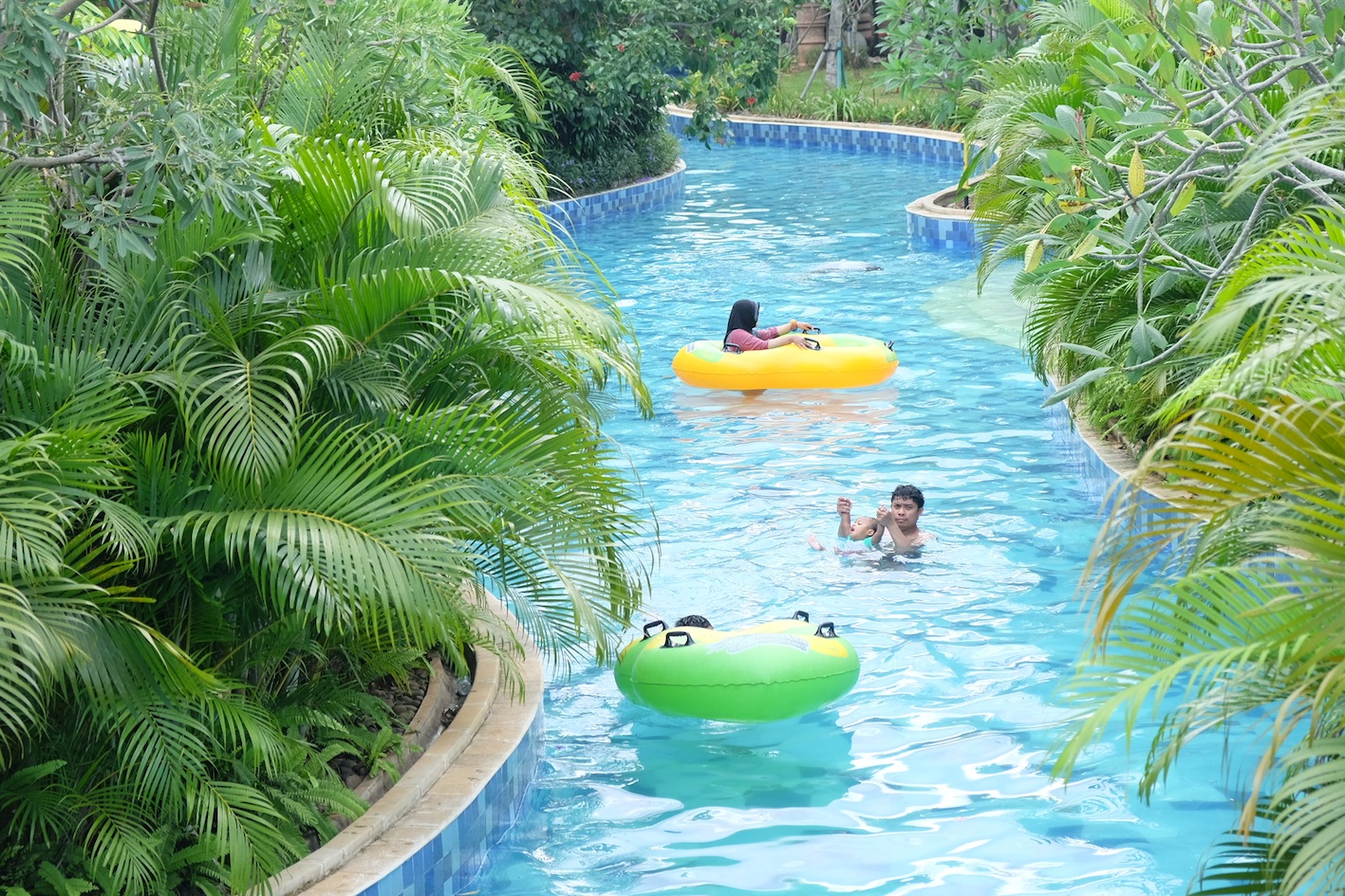 Waktunya Berlibur Ke Wahana Liburan Keluarga Transera Waterpark Kuliner Wisata
