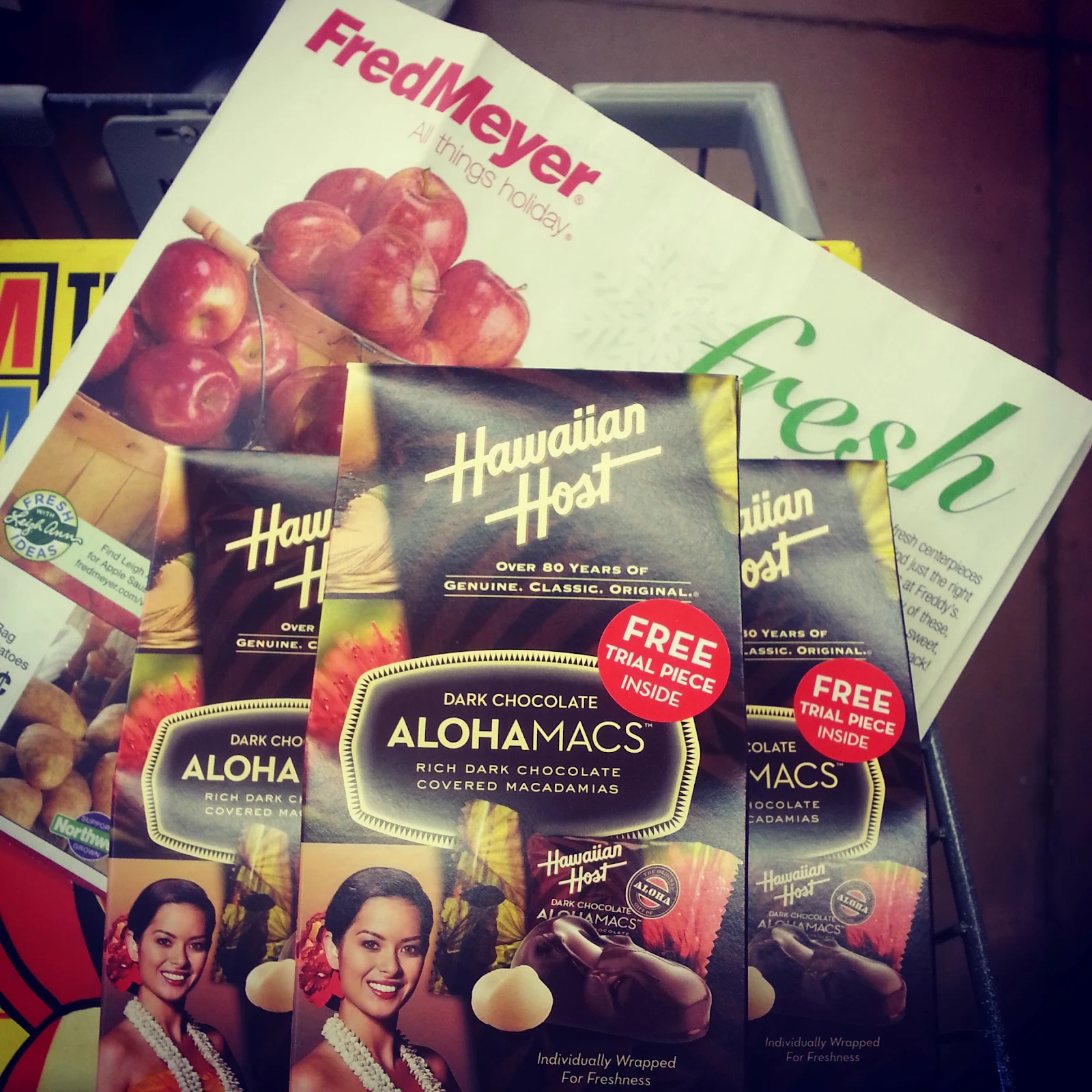 Hawaiian-Host-Dark-Chocolate-AlohaMac-Brownies-Fred-Meyer-AlohaMacs.jpg