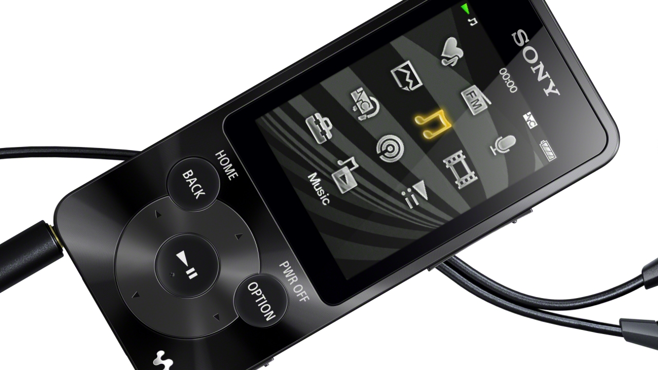 Sony introduces the new E580 and E380 Walkmans The Walkman Blog