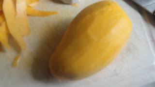 how to make mango lassi3