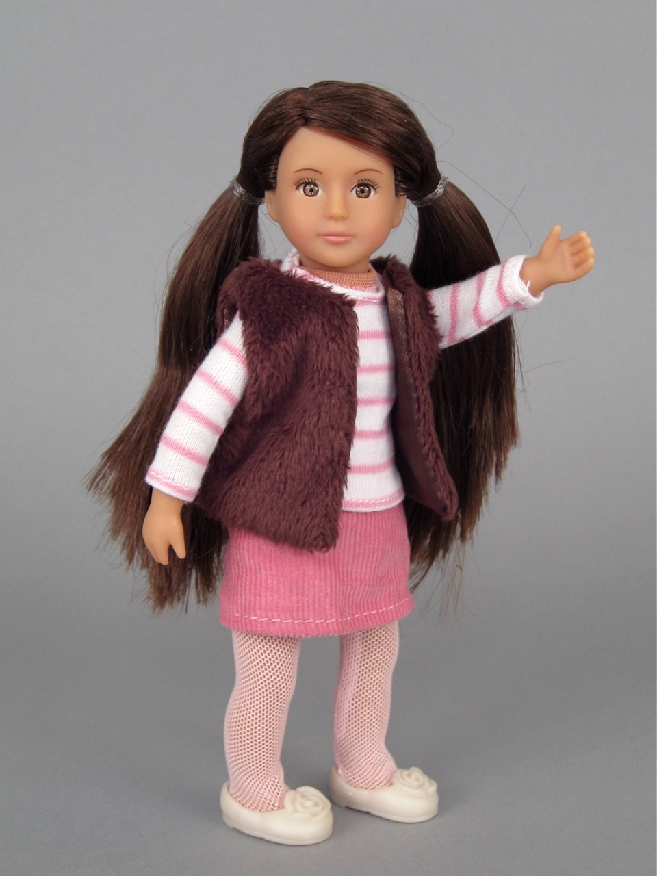 Our Generation mini doll Sienna