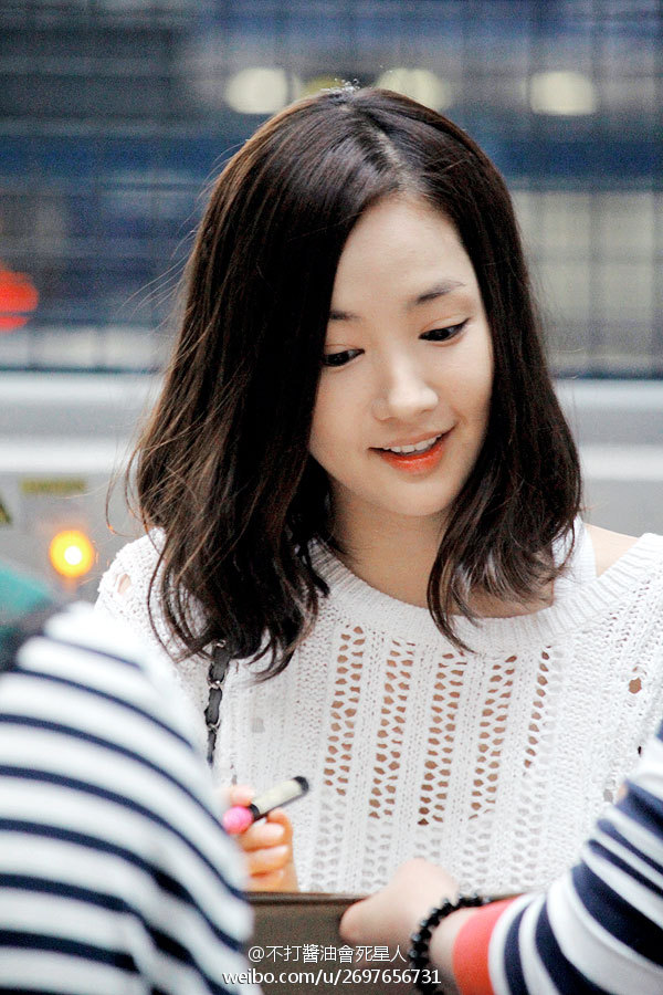 Park Min Young 박민영: Minyoung airport fashion