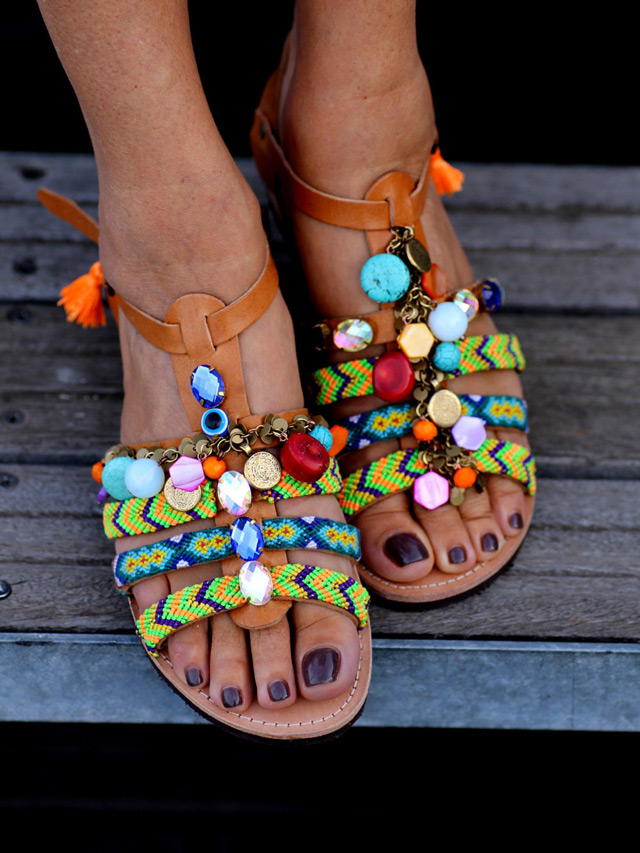 Elina Linardaki grčke sandele, sandale s pomponima