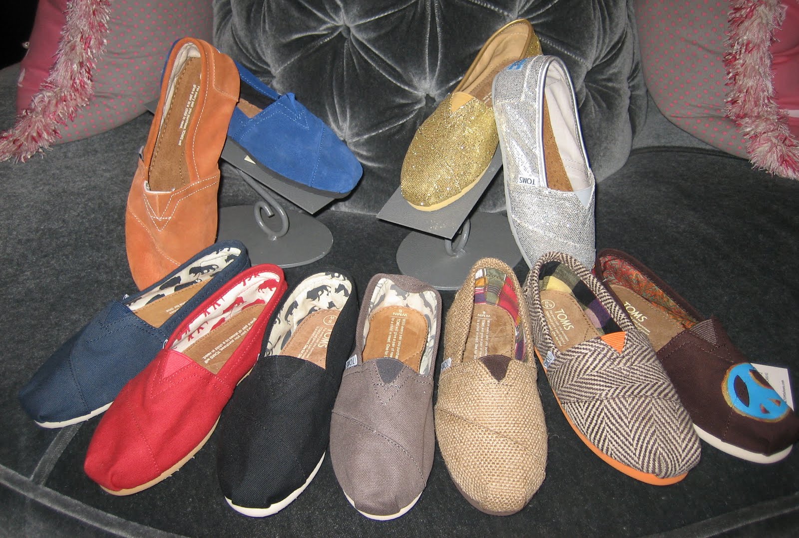 toms shoes outlet near me