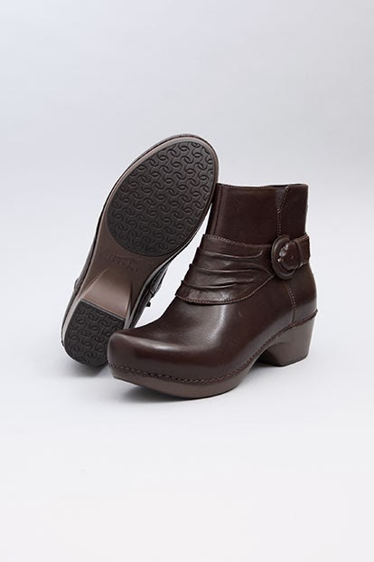 Podiatry Shoe Review: Top 25 Comfortable Women's Dress Boots for 2014 ...