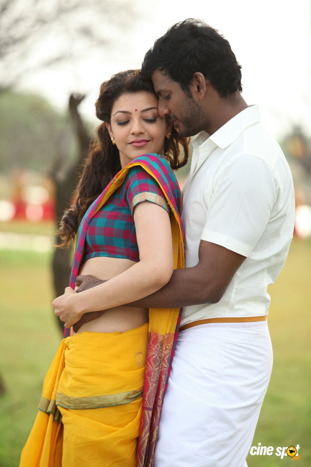 Kollywood Mirchi Kajal Agarwal Hot In Payum Puli