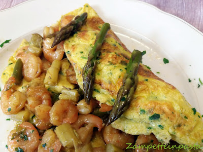 Omelette con asparagi e gamberetti - Ricetta con asparagi