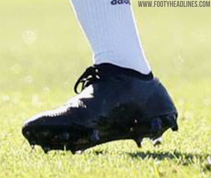 nike phantom blackout