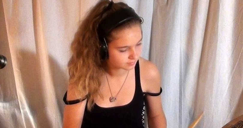 Drummerin Sina Covert Sultans Of Swing Dire Straits