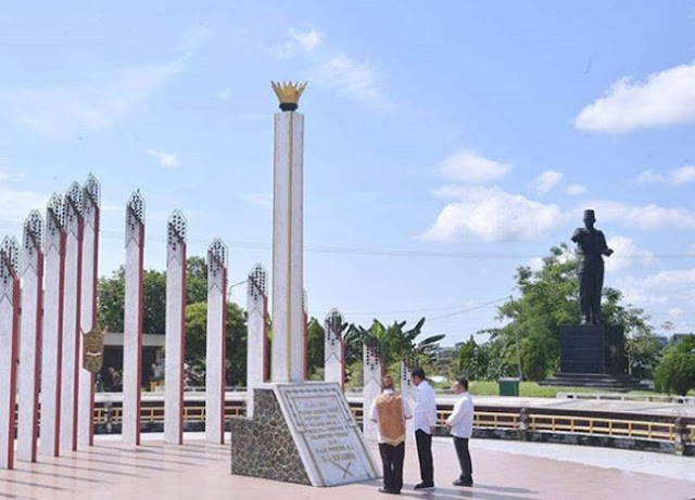 tugu soekarno palangkaraya